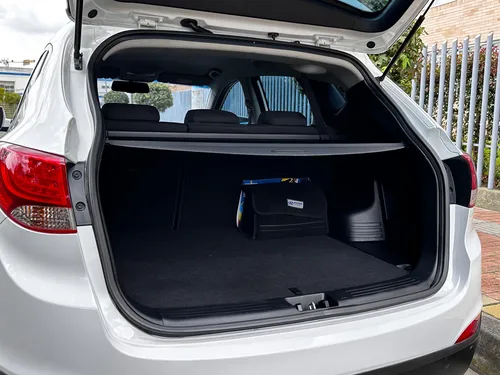 Hyundai TUCSON IX-35 2.0 Style