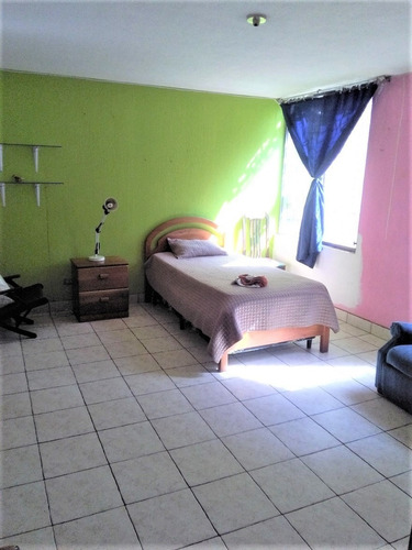 Imagen 25 de 30 de Vendo Hermosa Y Amplia Casa, Ubicada En Un Lugar De Ensueño, Rodeada De Naturaleza, Excelente Precio, 3 Salas, 4 Dormitorios, Alta Plusvalia Y Seguridad