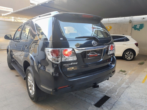 Toyota Sw4 3.0 Srv Cuero I 171cv 4x4 2012