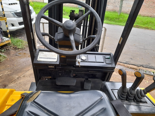 Imagen 8 de 9 de Autoelevador Yale Electrico 2500kg T. Triple C Desplazador