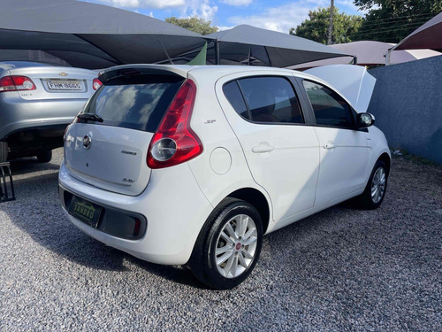 Fiat Palio 1.6 MPI ESSENCE 16V FLEX 4P AUTOMÁTICO