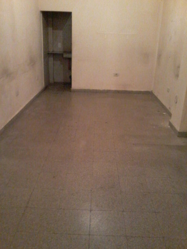 Imagen 2 de 8 de Alquiler - Local 28 M² - Pio Xii 1706 - Santos Lugares