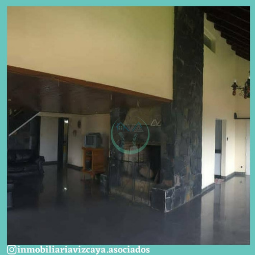 Imagen 3 de 6 de Hermosa Quinta En El Junquito Contry Club