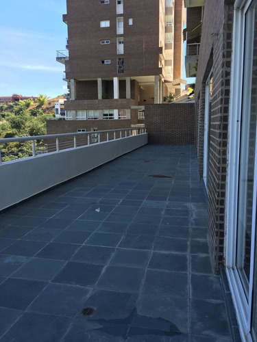 Imagen 4 de 11 de Apart 215 Mtr + 70 Mtr Terraza Y Oficina 205 Mtr