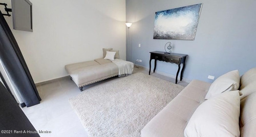 Imagen 2 de 14 de Casa De 3 Recámaras Y Con Roof Garden, Independencia. Venta