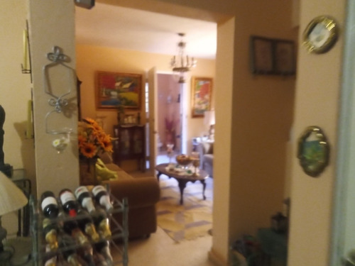 Vendo Casa En Vista Hermosa De 4 Habitaciones