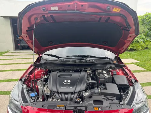 Mazda 2 Touring 1.5 At