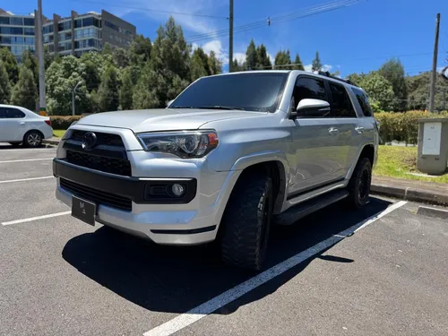 Toyota 4Runner 4.0 Limited FI Blindaje 2 Plus