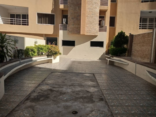 Imagen 3 de 14 de En Venta Apartamento En Residencias Los Chaguaramos Edif. Los Frailes 04243368365