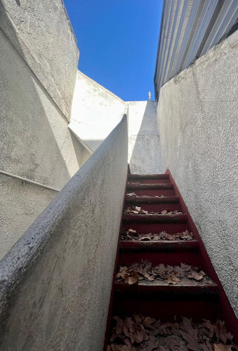 Imagen 18 de 30 de Casa En Venta A Reciclar En Villa Del Parque. A Precio De Departamento. Oportunidad Unica.