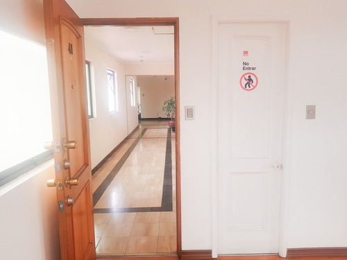 La Serena Se Arrienda Oficina 48 M2, Un Baño