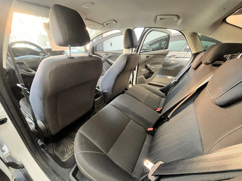 Ford Focus III 1.6 Sedan S