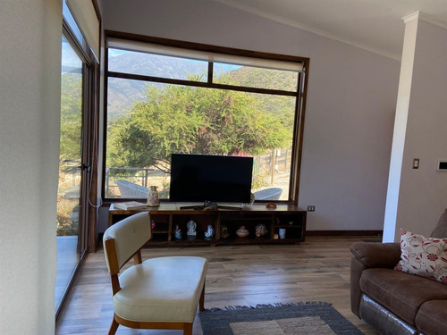 Cómoda Casa En Venta De 3 Dorm. Más Cabaña Olmue