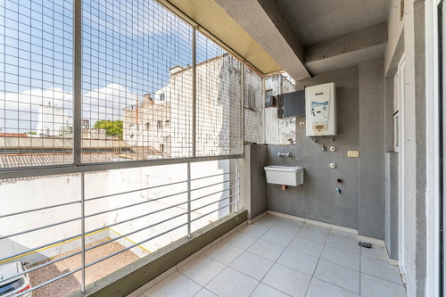 Venta 2 Ambientes Balcón Parrilla Baño Y Toilette