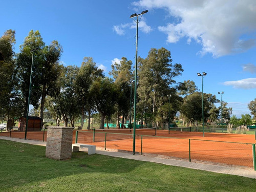 Imagen 5 de 5 de Maq. Hermoso Lote En Venta. Santa Lucia,. Pilar