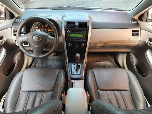 Imagen 8 de 13 de Toyota Corolla Xei - Automatica