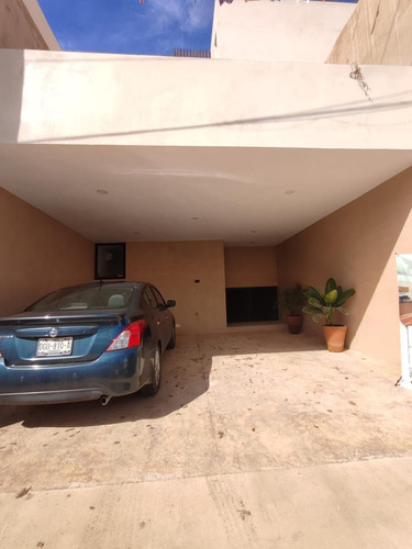 Casa En Venta Merida, Temozon Norte En Privada, Modelo Nardo Con Piscina, Entrega Inmediata.