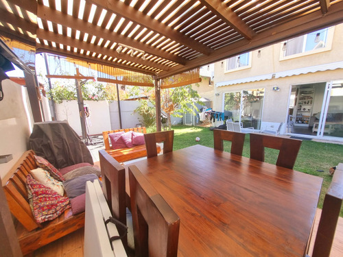 Tu Nueva Historia Comienza Aquí Vive En Un Condominio C