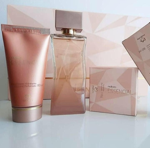 Imagen 1 de 2 de Essencial Clasico Femenino Edp 100 Ml Kit Exclusivo Brasil