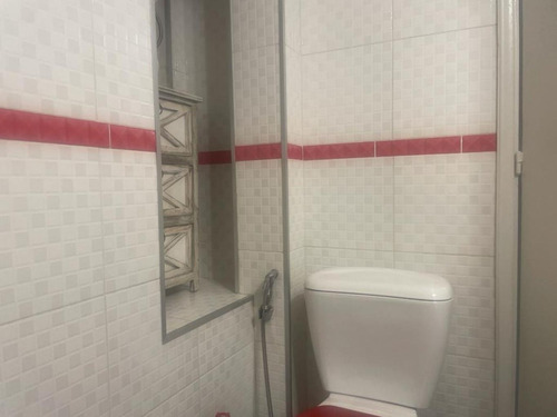 Imagen 14 de 14 de Venta - Apartamento 2 Dormitorios, Con Balcón Al Frente, En Barrio Sur.