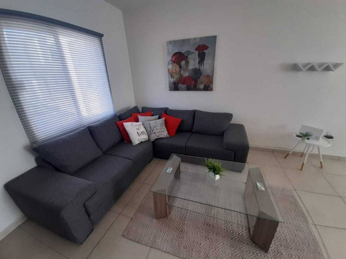 Imagen 3 de 20 de Casa En Renta, Rancho Santa Monica, Av. La Paz, Aguascalientes, Rcr 404863.