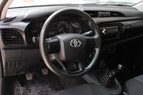 Toyota Hilux 2.8 Cabina Sencilla Mt
