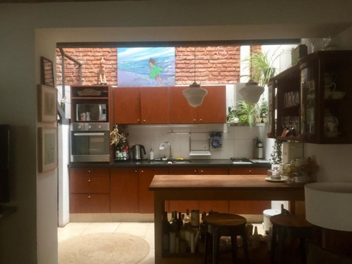 Venta Ph Independiente 2 Dormitorios Estar Y Azotea Transitable En Barrio Sur
