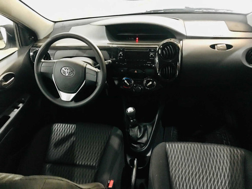 Toyota Etios 2021 1.5 X 6mt My19