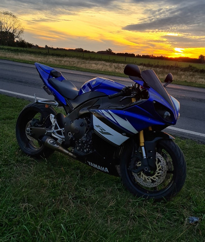 Yamaha R1