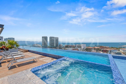 Departamento En Venta En Zoho Skies, Puerto Vallarta