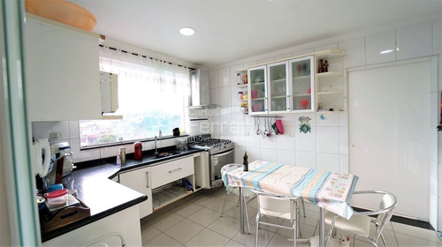 Imagem 9 de 15 de Casa Maravilhosa De 4 Pisos 3 Dorm, Elevador, Piscina Aquecida ,iluminada ,próximo Ao Clube Guapira - Cf40994