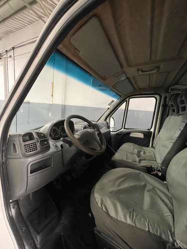 Imagen 9 de 22 de Peugeot Boxer 2007 2.8 Hdi Combi 330m Confort