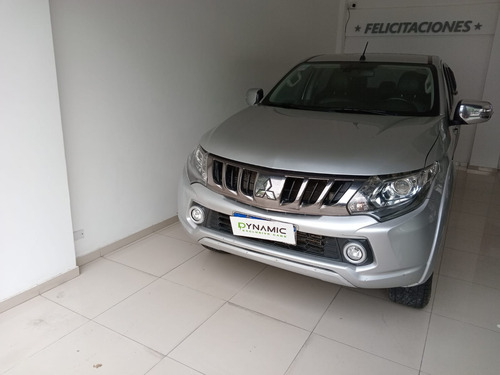 Mitsubishi L200 2.4 Di-d High Power 181cv Cuero