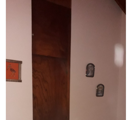 Chalet Excelente Ubicación Incluye Parque Con Salida A Dos Calles, Oportunidad. Dueño Vende.