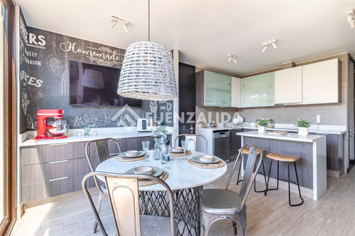 Casa En Venta De 3 Dorm. En Colina Chicureo Piedra Roja