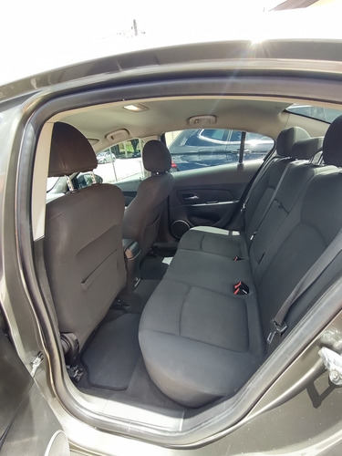 Imagem 9 de 11 de Chevrolet Cruze 2014 1.8 Lt Ecotec 6 Aut. 4p