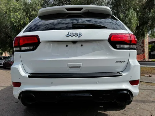 Jeep Grand Cherokee 6.4 Srt-8 At