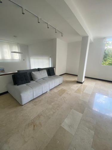 Imagen 8 de 26 de Se Vende Casa 800m2 4h+s/ 7b/ 5p Prados Del Este