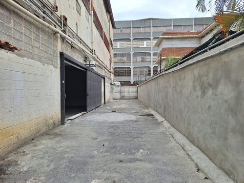 Se Vende Edificio En Los Ruices