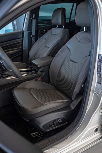 Jeep Commander 1.3 T270 TURBO FLEX OVERLAND AT6