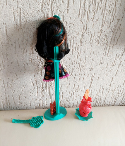 Monster High Skelita Calaveras Art Class (Usado)