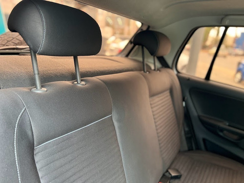 Imagen 14 de 19 de Volkswagen Crossfox Confortline