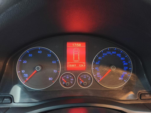 Volkswagen Jetta Variant 2.5 5p