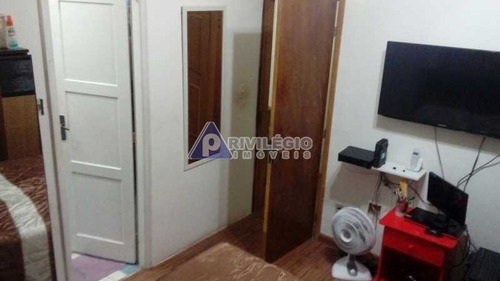 Apartamento À Venda, 2 Quartos, 1 Suíte, Copacabana - Rio De Janeiro/rj - 5911