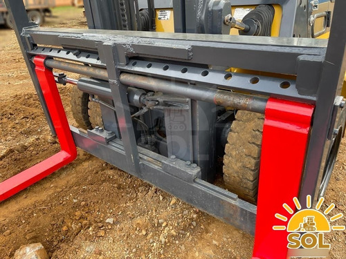 Imagem 13 de 16 de Empilhadeira Caterpillar Dp70 7 Toneledas