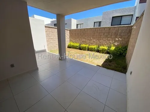 Casa Con Amenidades Y 3 Recámaras - Altos De Juriquilla. Renta