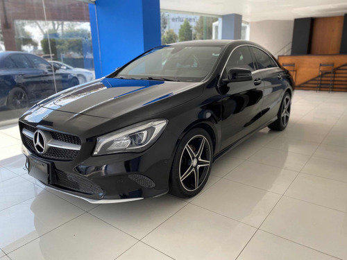 Mercedes-Benz Clase CLA 1.6 200 Cgi Sport At