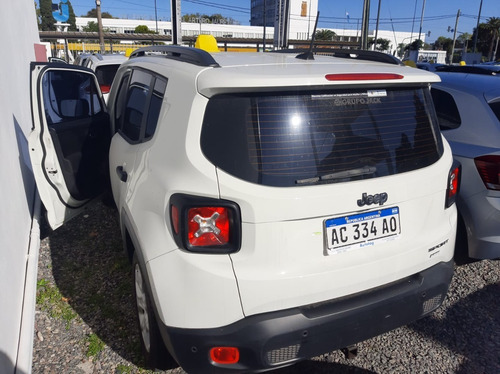 Imagen 4 de 8 de Jeep Renegade 1.8 Sport 2018