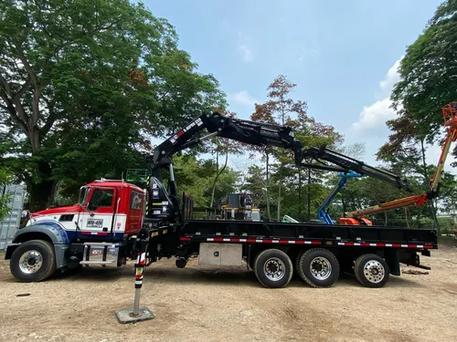 Camión Grúa Mack Granite Gr64f Modelo 2019