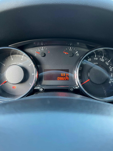 Imagen 13 de 13 de Peugeot 5008 2017 1.6 Feline B/techo Tiptronic